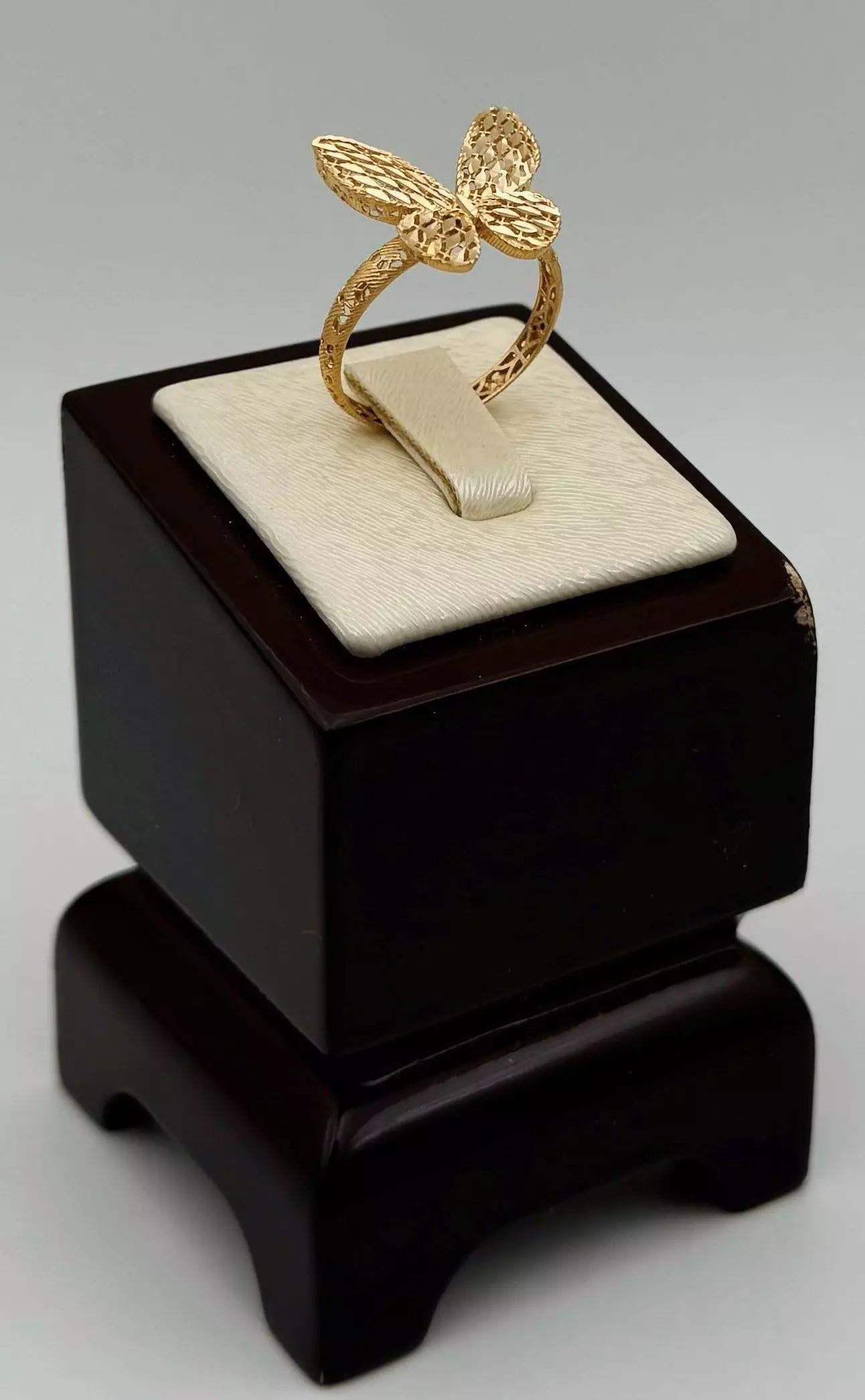 انگشتر پروانه 05