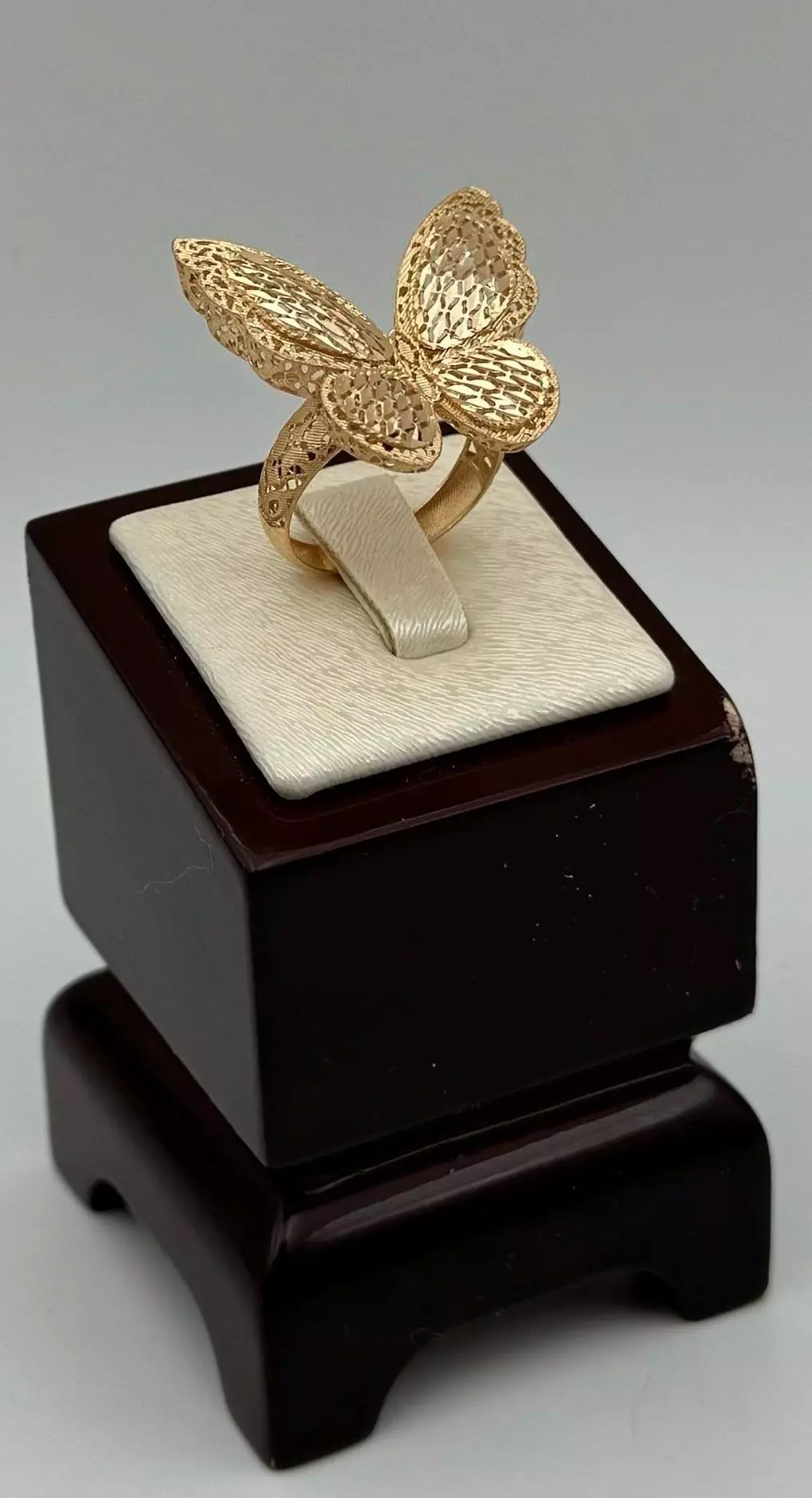 انگشتر پروانه 02